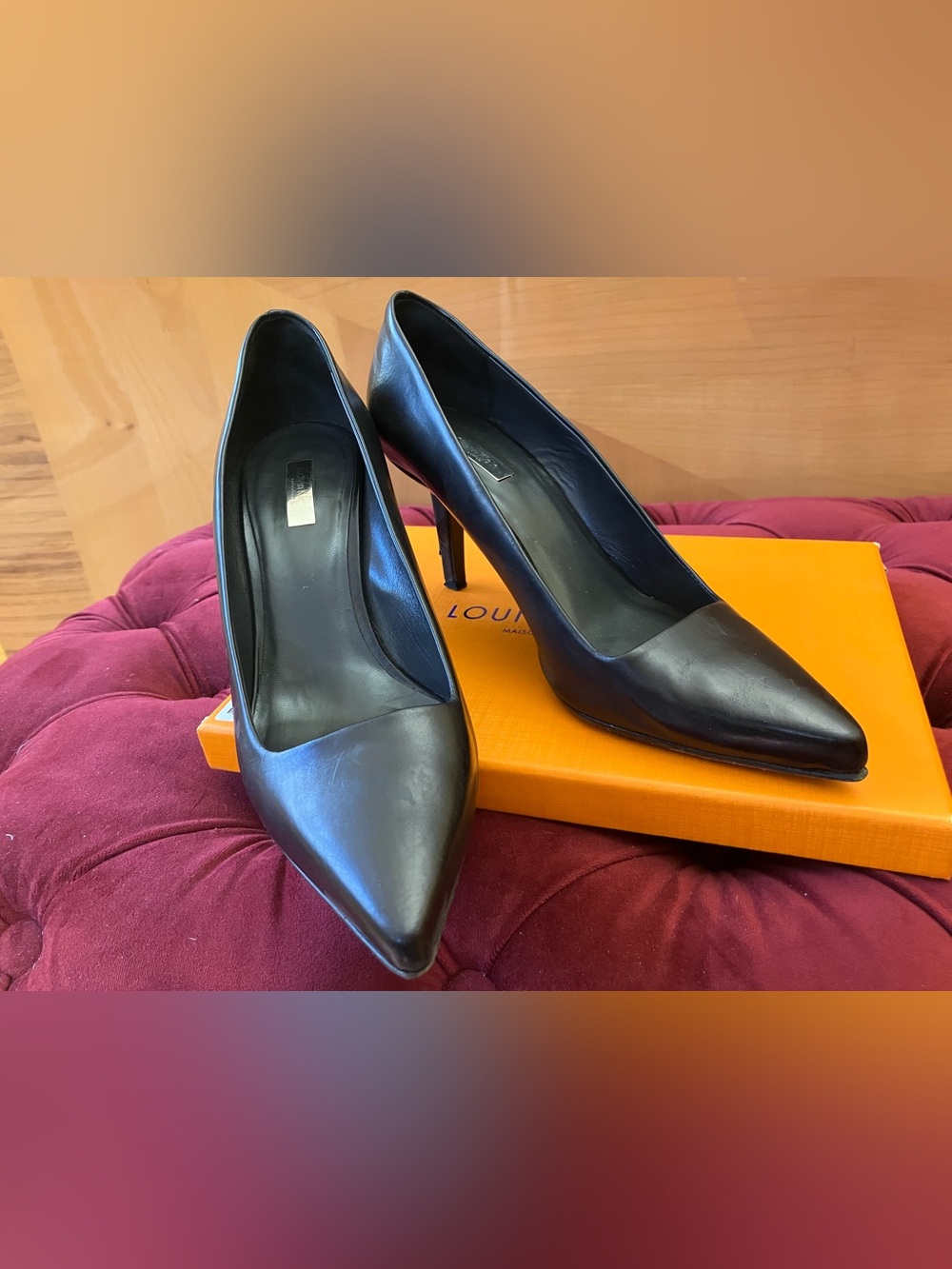 Calvin Klein Black Pointed-Toe Premium Leather Pumps
